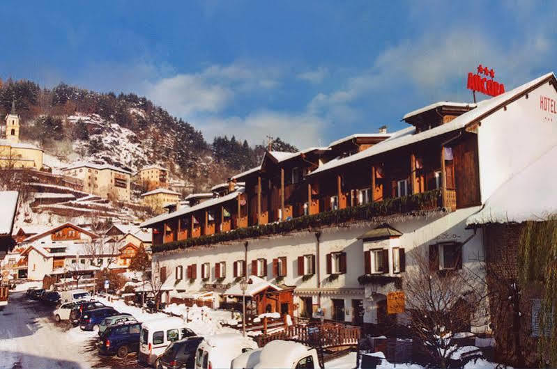 Hotel Ancora Кастелло-ді-Ф'ємме Екстер'єр фото